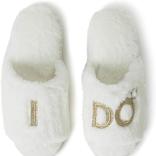 Dearfoams Women’s Bride Slippers - Comfy slippers for the bride.